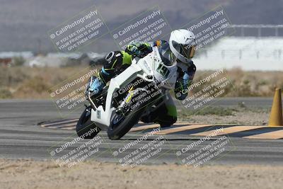 media/Oct-02-2025-Racers Edge (Thu) [[2c91cb6ab3]]/2-A Group/Session 3-Turn 4 Part 2 (1145am)/